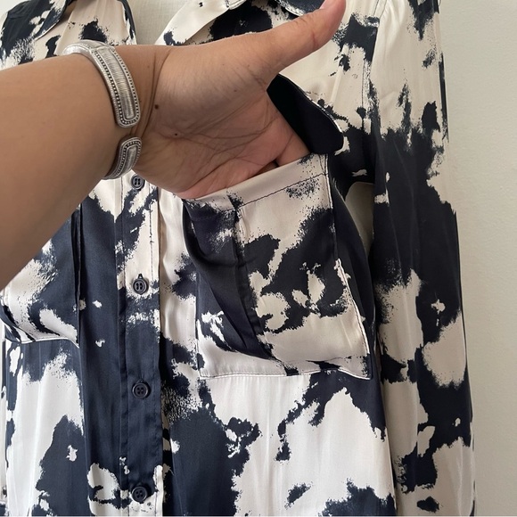 Aritzia Bardot printed Blouse size 8 preowned - Picture 2 of 5